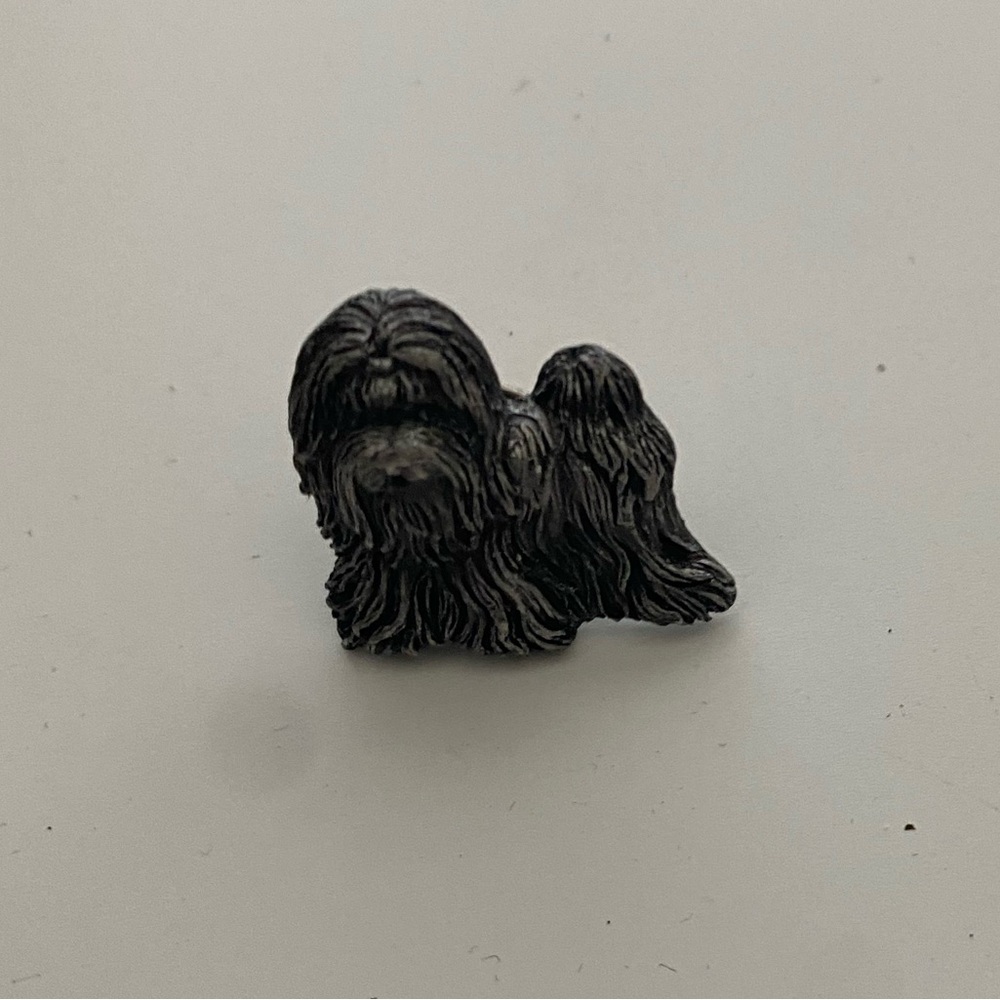 Shih Tzu Pin with Detailed Fur Texture